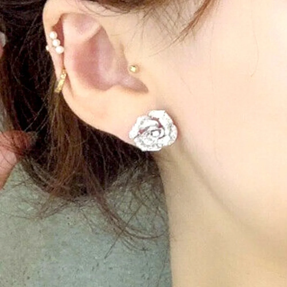 New Beautiful 925 Silver Sim. Diamond Rose Studs